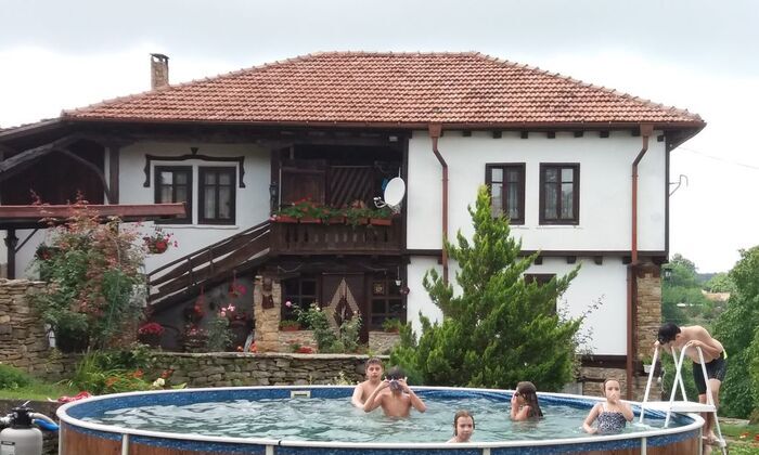 Почивка в Балканджийска къща за гости